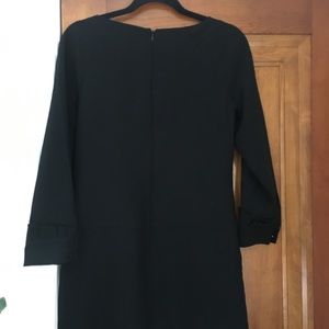 BANANA REUPLIC classic shift with pleated sleeve